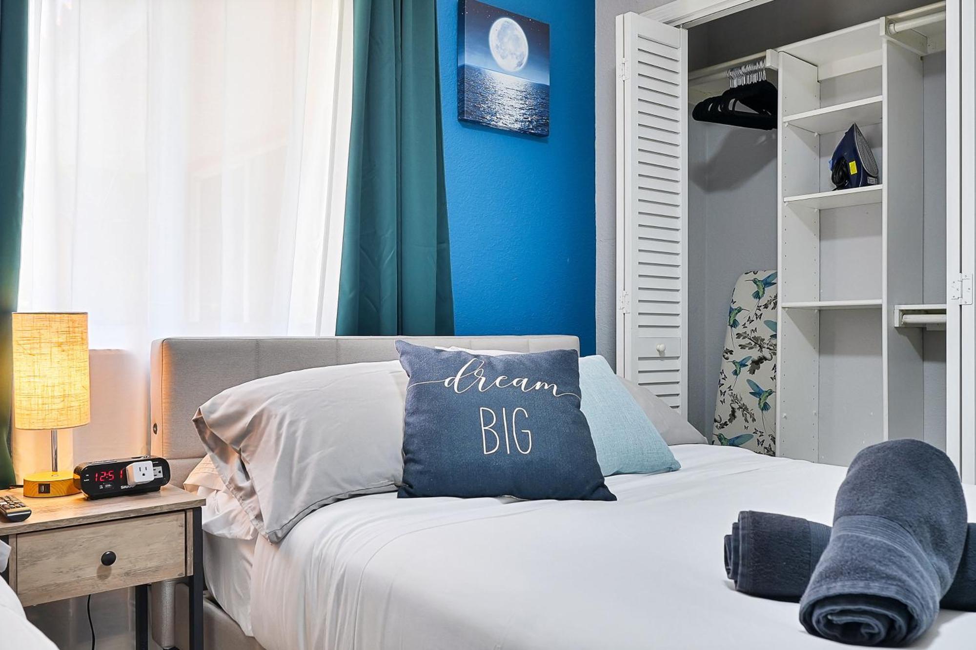 Vacay Spot Happy Escape 15 Min Beach Massage Shower Prime Loc! 6 Blocks Away From Bars, Nite Clubs, Res, Shops Μαϊάμι Εξωτερικό φωτογραφία